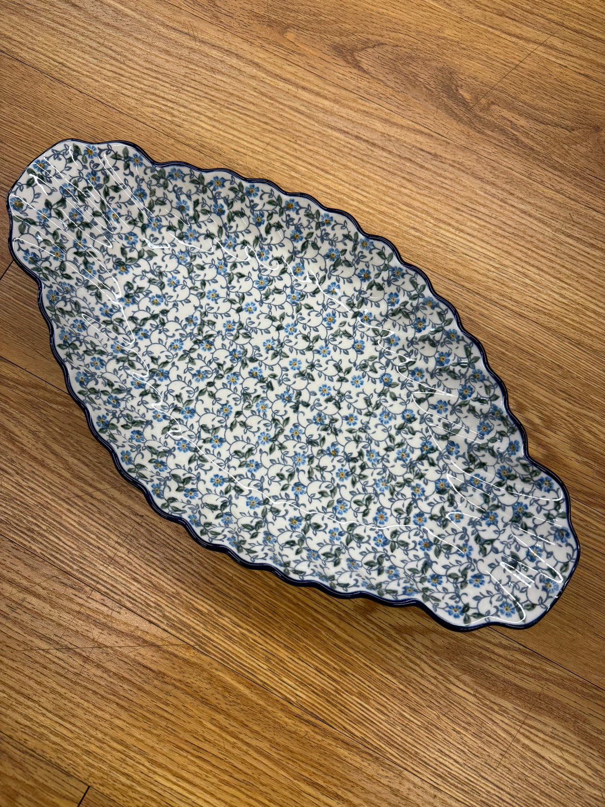 16" Fancy Platter - A99 Vine Pattern