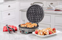 4 Slice Belgian Waffle Maker